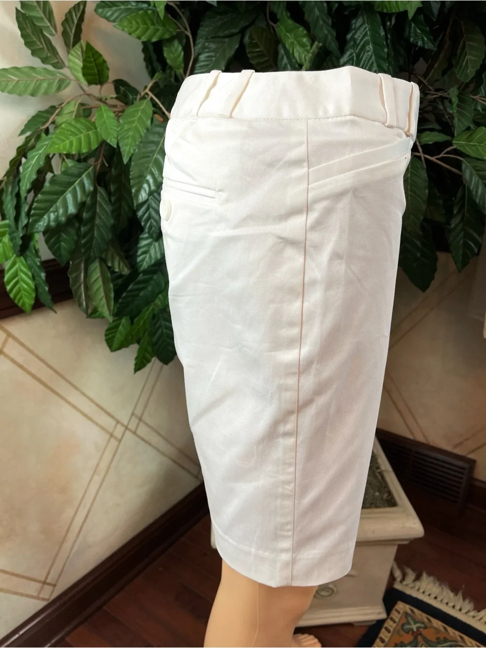 THE LIMITED WHITE 10” INSEAM SHORTS